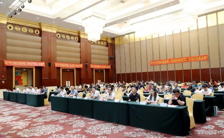 澳华再度亮剑！重磅发布驯化料“苗壮元”，开启饲料鳜高效养殖新时代