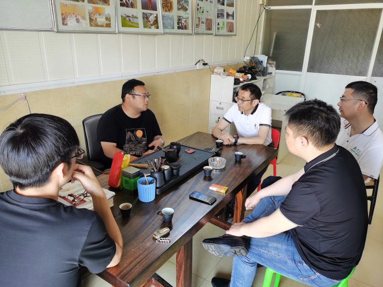 集团总裁周胜兵深入一线调研，战略布局水产饲料核心市场