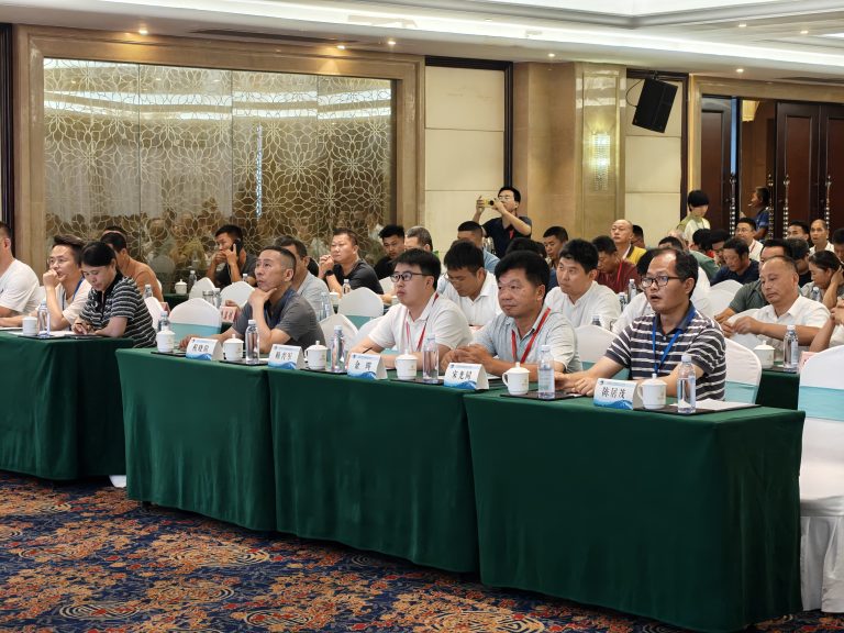 江西澳华亮相第八届小龙虾产业大会，共绘产业高质量发展蓝图