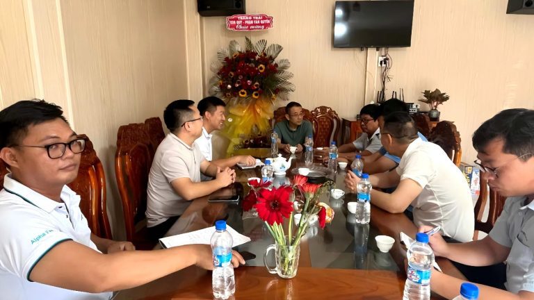 澳华集团总裁周胜兵一行深入越南市场一线,深化大客户战略落地